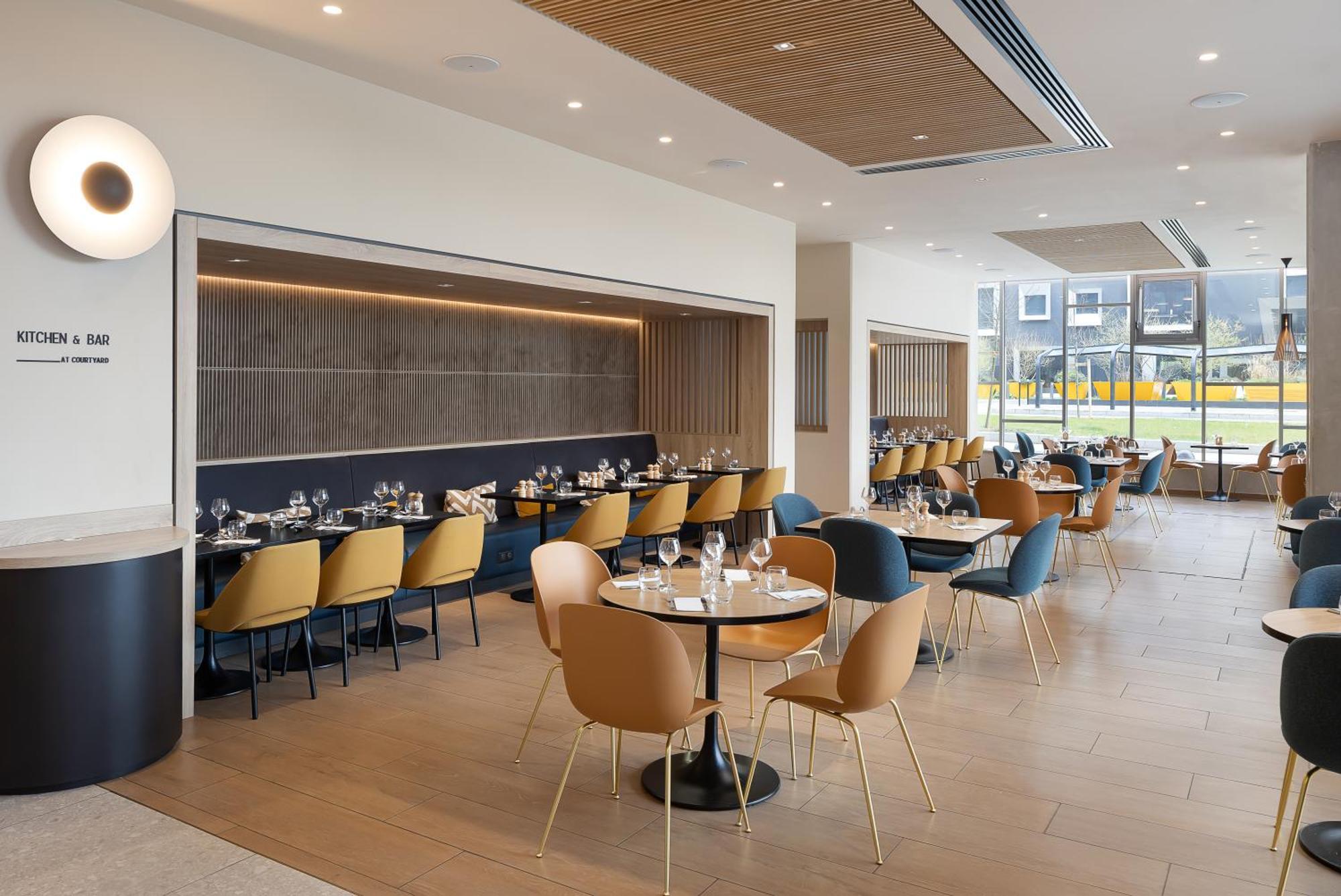 Courtyard By Marriott Paris Charles De Gaulle Central Airport Roissy-en-France Buitenkant foto